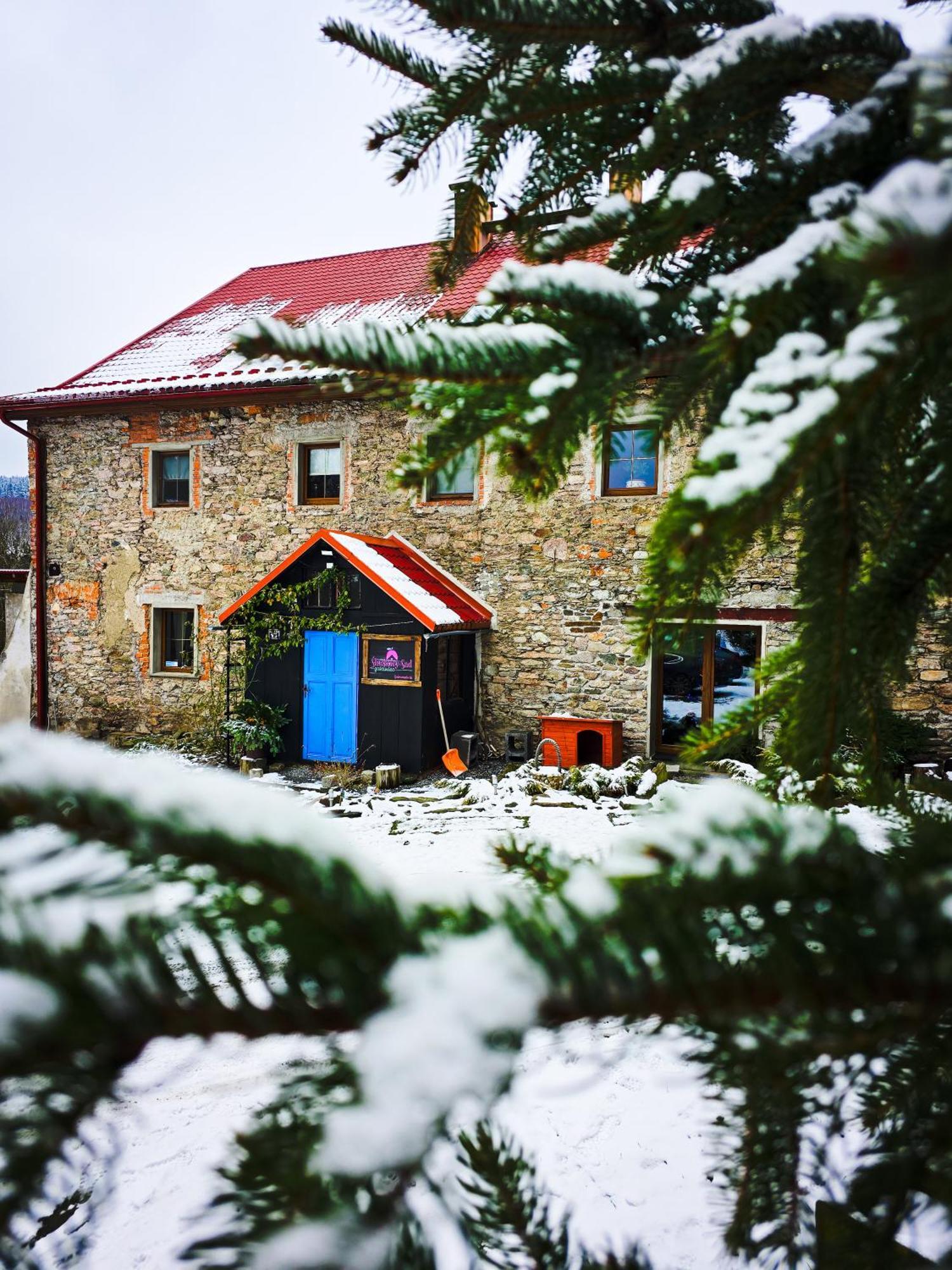 Gosciniec Sliwkowy Sad Farm stay